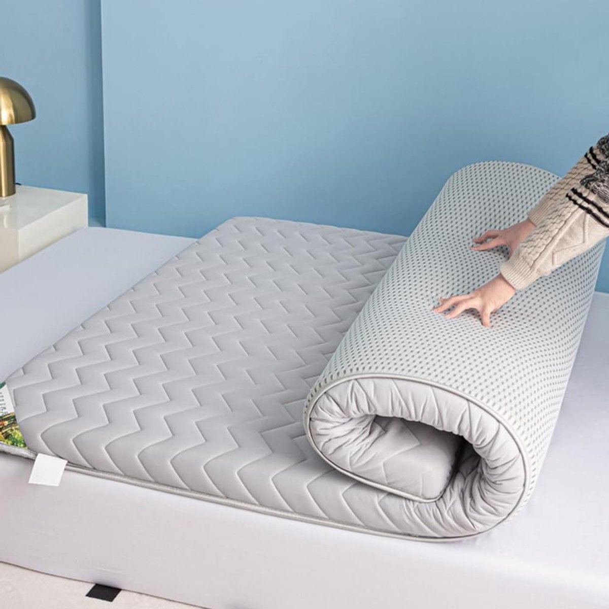 Draagbare Futonmatras - Oprolbare Vloermatras - Comfortabel Slapen - Ademend en Opvouwbaar - 70 x 190 cm - Grijs