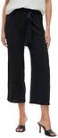 Zwarte culotte broek met strikceintuur, gedragen door een model.