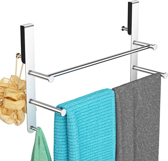 Porte-serviettes argenté pour porte de douche à 2 barres avec serviettes verte, bleue et grise, et une fleur de douche jaune.