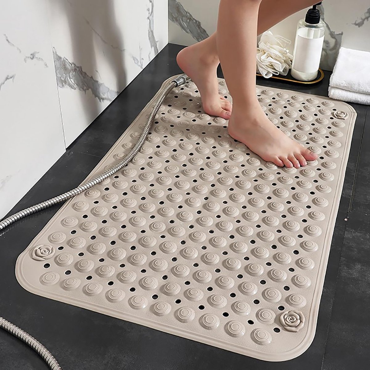 SnelShoppen - Non-slip Douchematt 60 x 90 cm met Zuignappen en Afvoergaten - PVC Materiaal, Zacht en Comfortabel, Voor Douche en Badkuip (Beige)