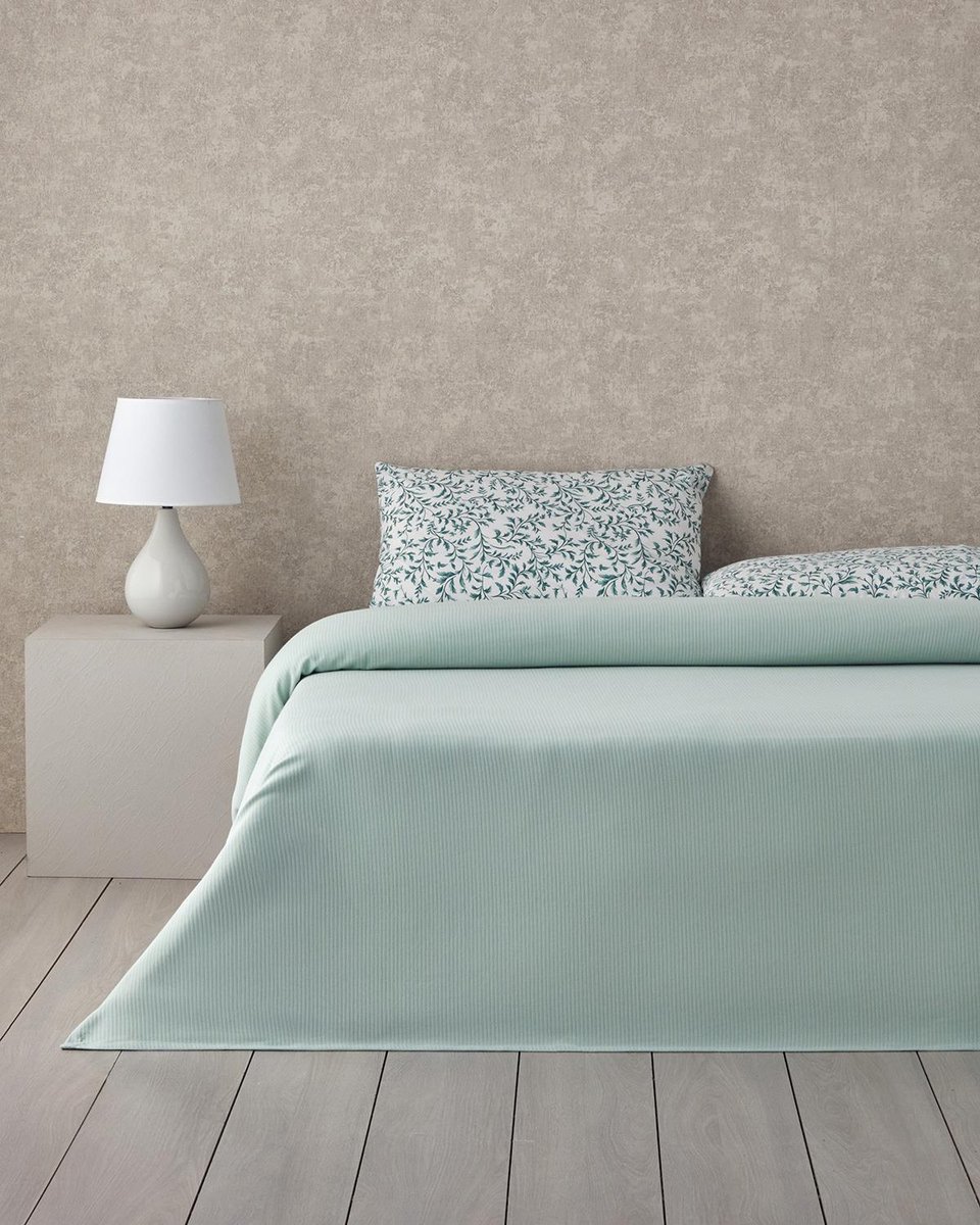 English Home - Pretty Ivy Zomerdekenset - Luxe Uitvoering - Incl. Hoeslaken 100x200+30 - Incl. 1 kussensloop - 150x 220 cm - Groen/Turqoise