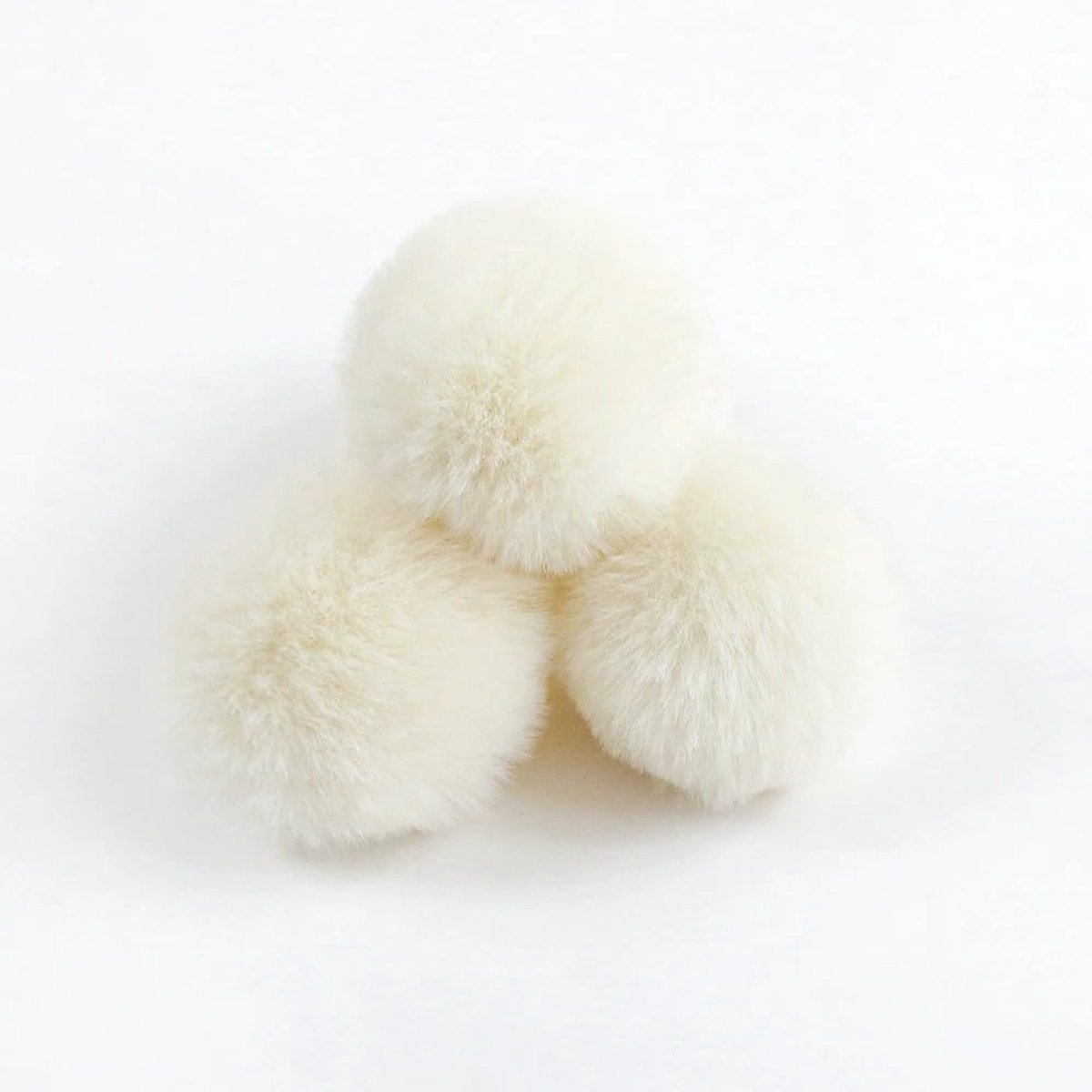 20 stuks bontpompon pompon kunstbont pompon 4 cm kunstbont pompon voor gebreide mutsen en beanies tashanger sleutelhangers hangers knutselen wasbeer haarbal hanger DIY beige wit