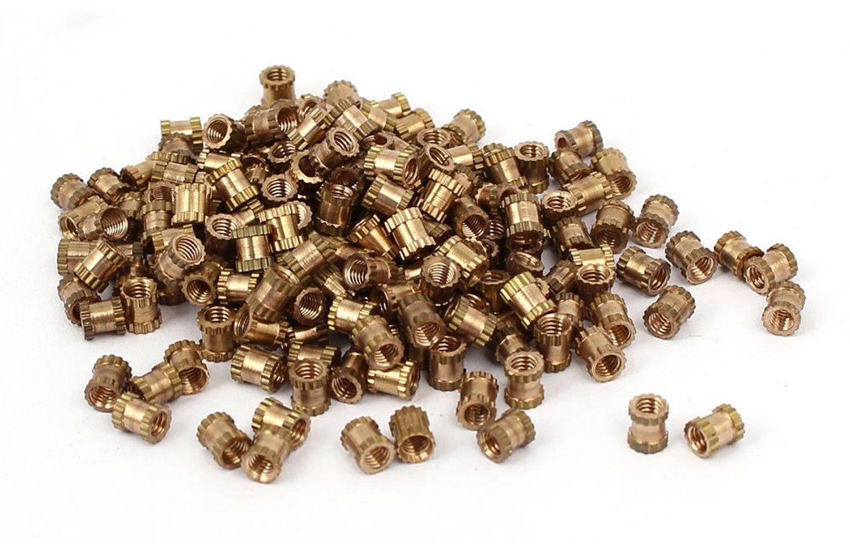 sourcingmap M2.5 x 4mm 3.5mm OD Messing schroefdraad invoegen Embedment Knurled Thumb Nut 200PCS