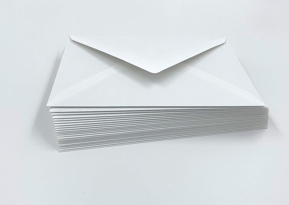 100 linnen enveloppen met lichte zijden voering, C6, 162 x 114 mm, nat klevend, 100 stuks