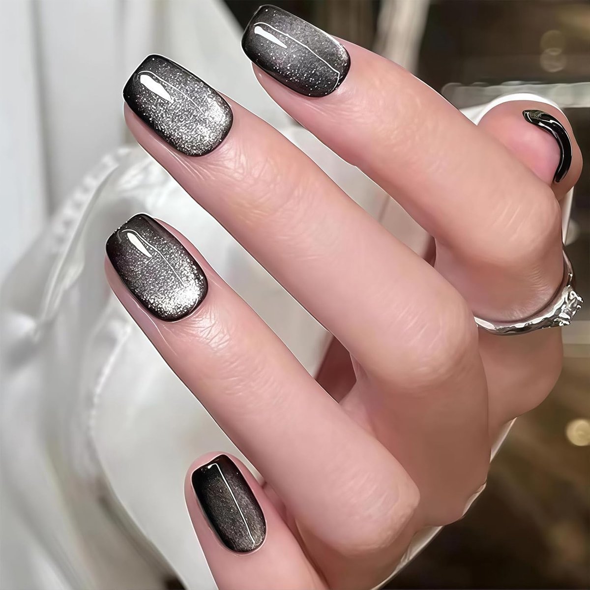 24 stuks korte zilveren press-on nagels vierkante kunstnagels volledige dekking kunstmatige glitter acrylnagels gradient stick-on nagels herbruikbaar voor