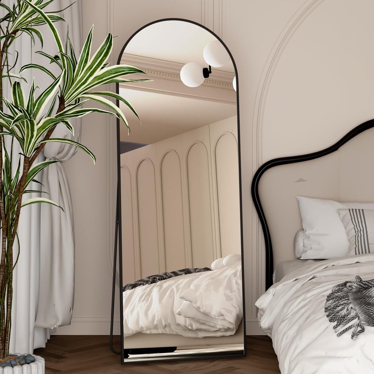 SnelShoppen - NEUWEABY Spiegel Volledige Lengte 162 x 53 cm Boogspiegel met Standaard, Full-Body Spiegel Zwart, Staand of Muurbevestiging voor Slaapka
