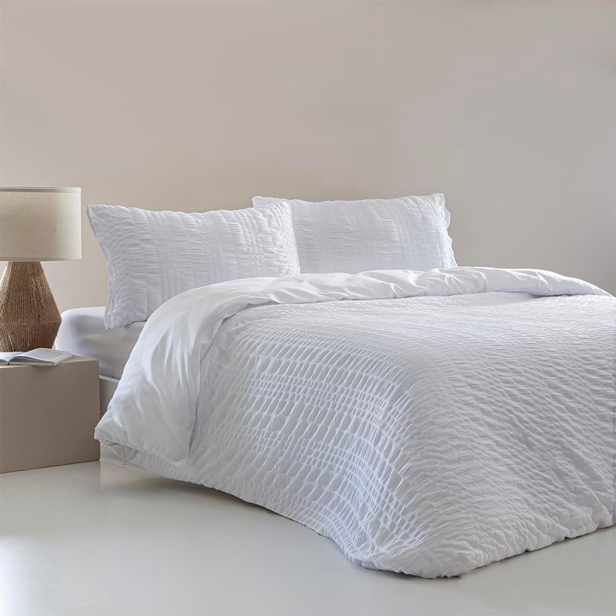 Dekbedovertrek, Seersucker, wit, voor bedden van 180 cm breed (260 x 240 cm), bamboeweefsel, wit, ritssluiting | Bevat 3 delen: dekbedovertrek 260 x 240 cm + 2 kussenslopen met ritssluiting. Oeko-Tex-gecertificeerd