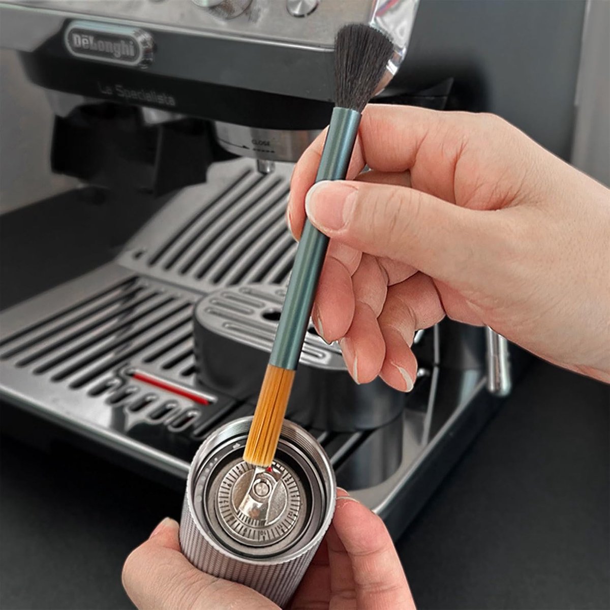 2-in-1 Barista borstel voor koffiemolen, espresso-reinigingsborstel, koffieborstel, koffietool voor Barista thuis keuken (één kant heeft hard haar en de andere kant heeft zacht haar)