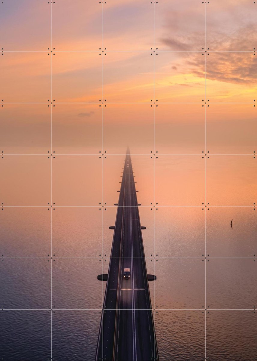 IXXI Zonsopkomst Zeelandbrug, Michael Huijgens & Kunst in Kaart - 100 x 140 cm - Gratis ophangtool - Grote wanddecoratie en posters - Fotografie