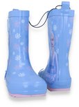 Lichtblauwe rubberlaarzen met sneeuwvlokkenprint en Elsa-afbeelding. De zolen zijn roze.