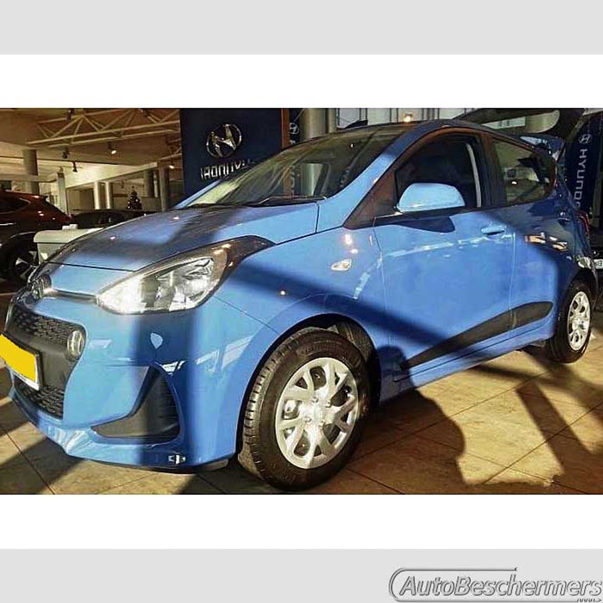 Stootlijsten set zwart voor Hyundai i10 5-deurs 01.2017-12.2019. De stootstrips zijn zelfklevend. Set a 4 stuks (#0049)