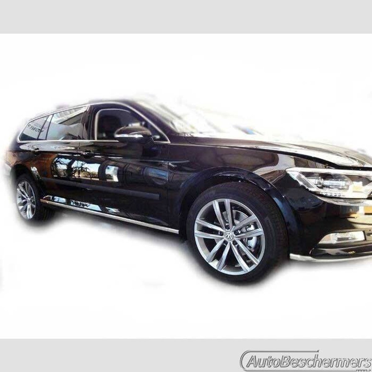Stootlijsten set zwart voor VW Passat 4-deurs en SW B8 11.2014-. De stootstrips zijn zelfklevend. Set a 4 stuks (#0046)
