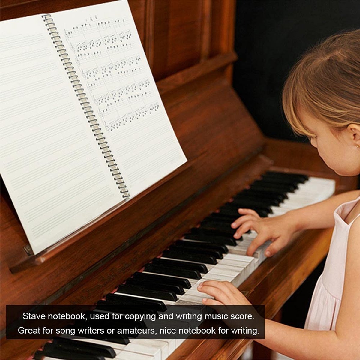 Dailygoods- Muzieknotitieboekje 50 Pagina's - Hoogwaardig Papier - Notatie/Bladmuziek - Schrijfpapier - Voor Muziekschrijvers - Comfortabele Schrijfervaring - Muziekboek
