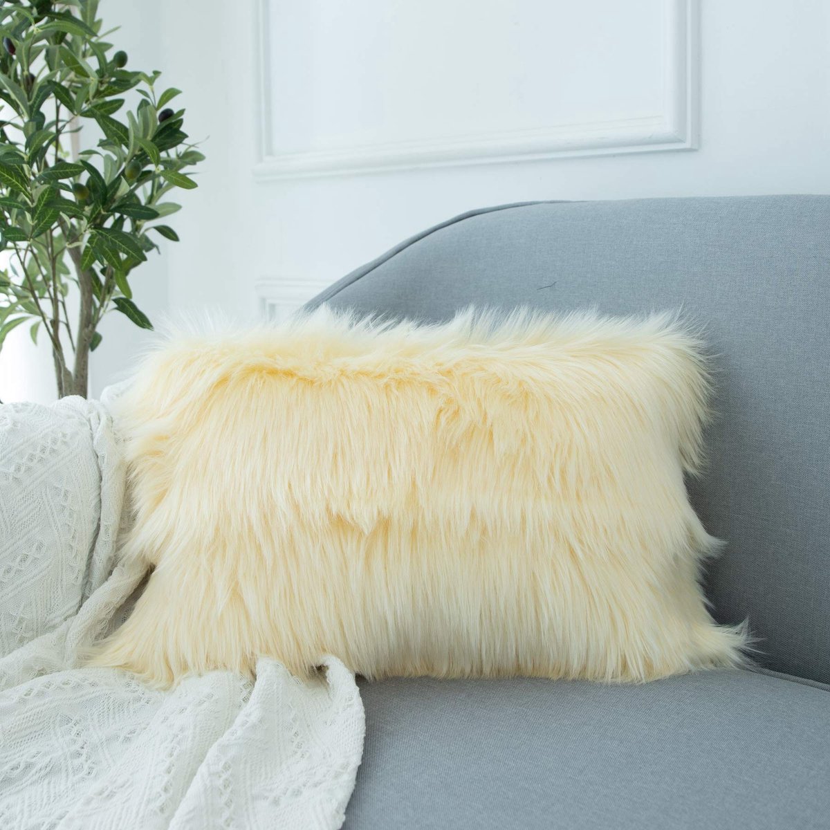 Decoratieve lumbale zachte imitatiebont sierkussenhoes luxe serie rechthoekige pluche kussensloop kussensloop voor bank slaapbank, 30 x 50 cm beige