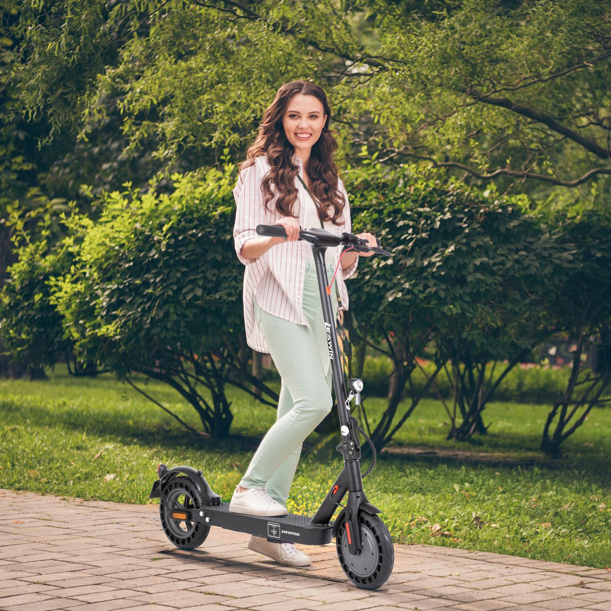 COVREO E-scooter 115x57x115 cm zwart aluminium, klapbaar 500W 35-45 km app