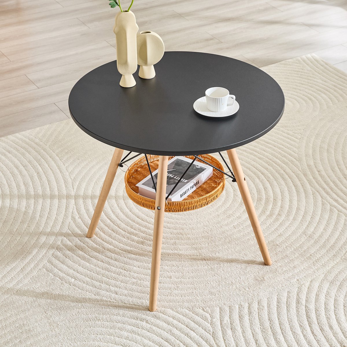 Wishdor Ronde eettafel - Zwart MDF - Massief houten poten - Opbergmand - Scandinavisch - Ø 80 cm - Voor 2 tot 4 personen