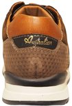 Achterkant bruine sneaker met "Australian" logo en perforaties.