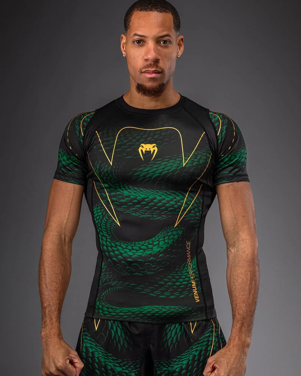 Venum Matupa Rashguard – Zwart/Groen/Goud | Premium compressietop voor MMA, Grappling & Kickboksen - S