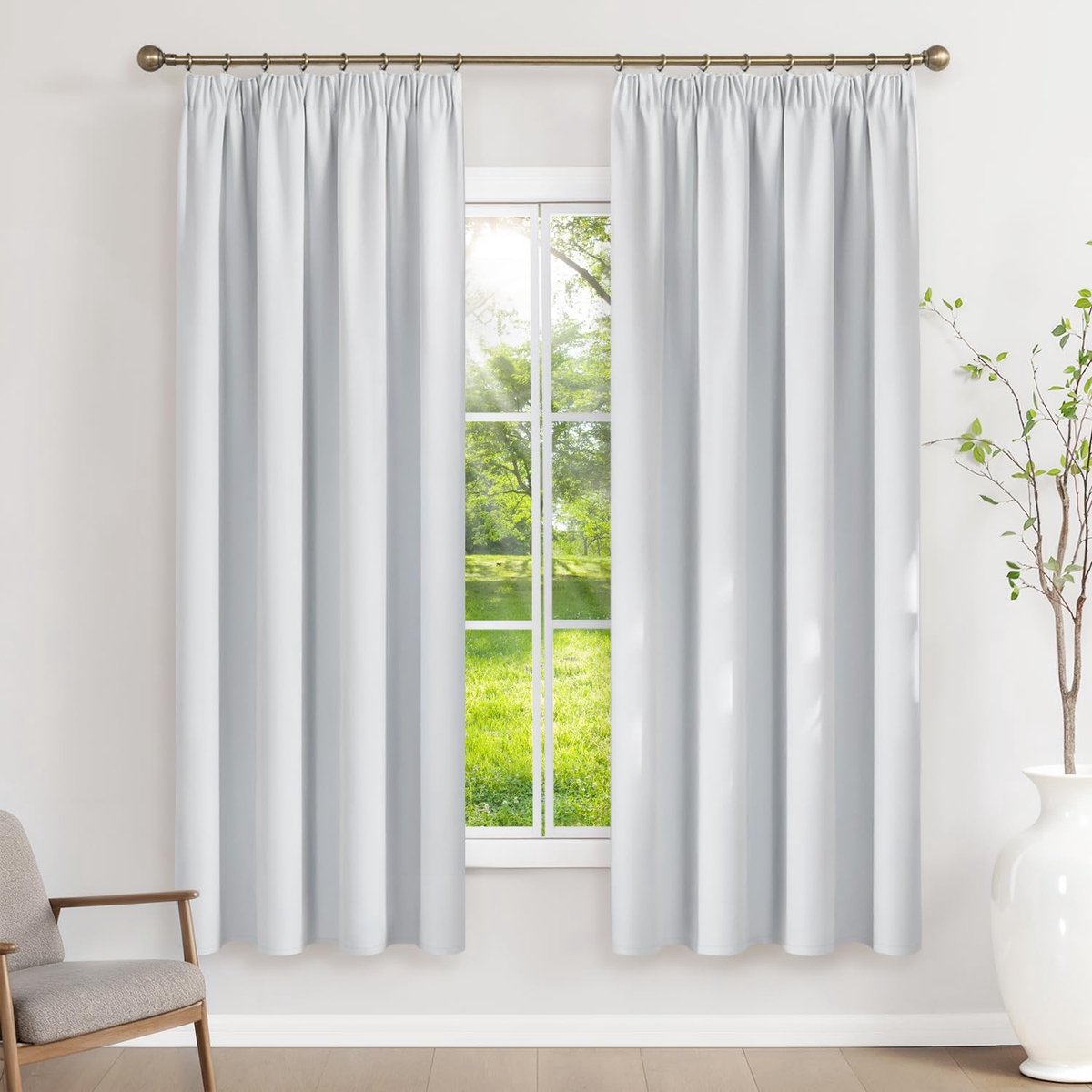 Omgoods - Set van 2 Zwarte Verduisteringsgordijnen 120 x 180 cm - Thermisch Isolerend