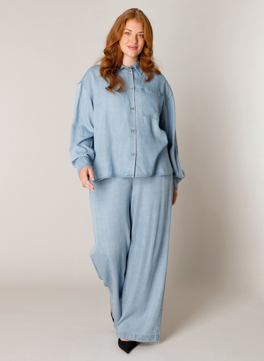 BASE LEVEL CURVY Bella denim Tops - Light Blue - maat 5(58/60)