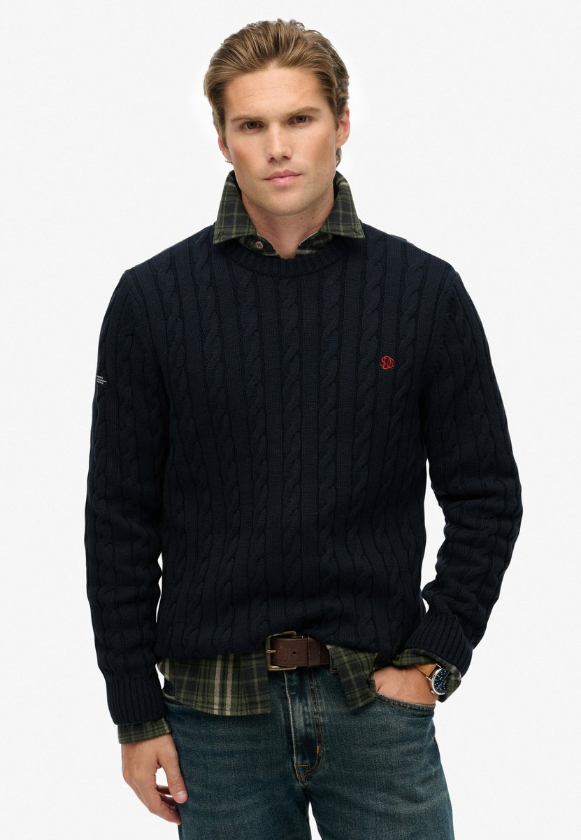 COTTON CABLE KNIT CREW