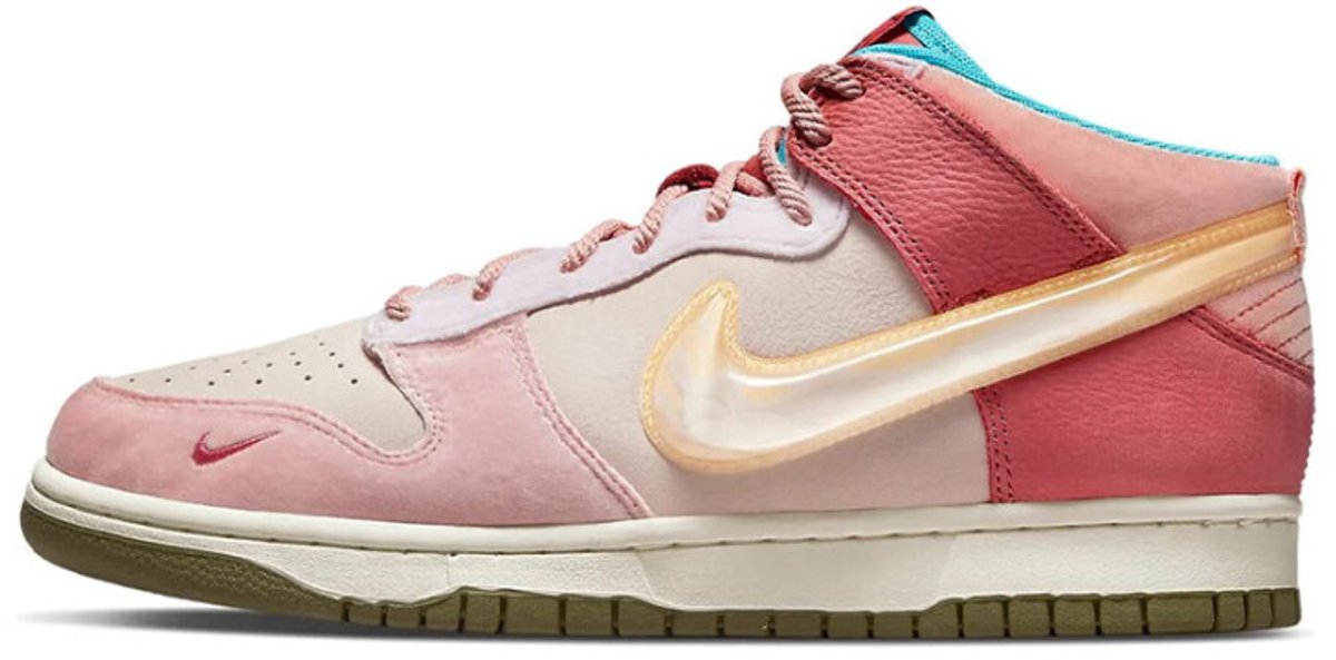 Nike Dunk Mid Social Status Free Lunch Strawberry Milk Creme