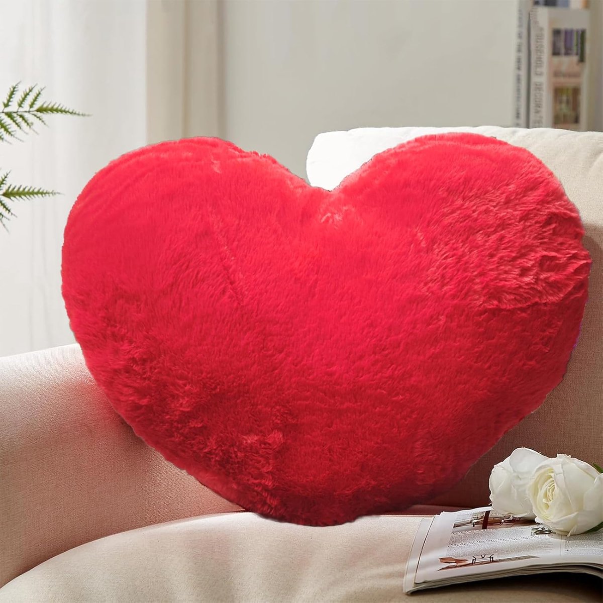SnelShoppen - Hart Kussen, Knuffel Kussen, Geschikt voor Woonkamer, Bank, Slaapkamer, Bed, Aesthetisch, 40 x 35 x 11 cm, Rood, Zacht Faux Konijnenbont