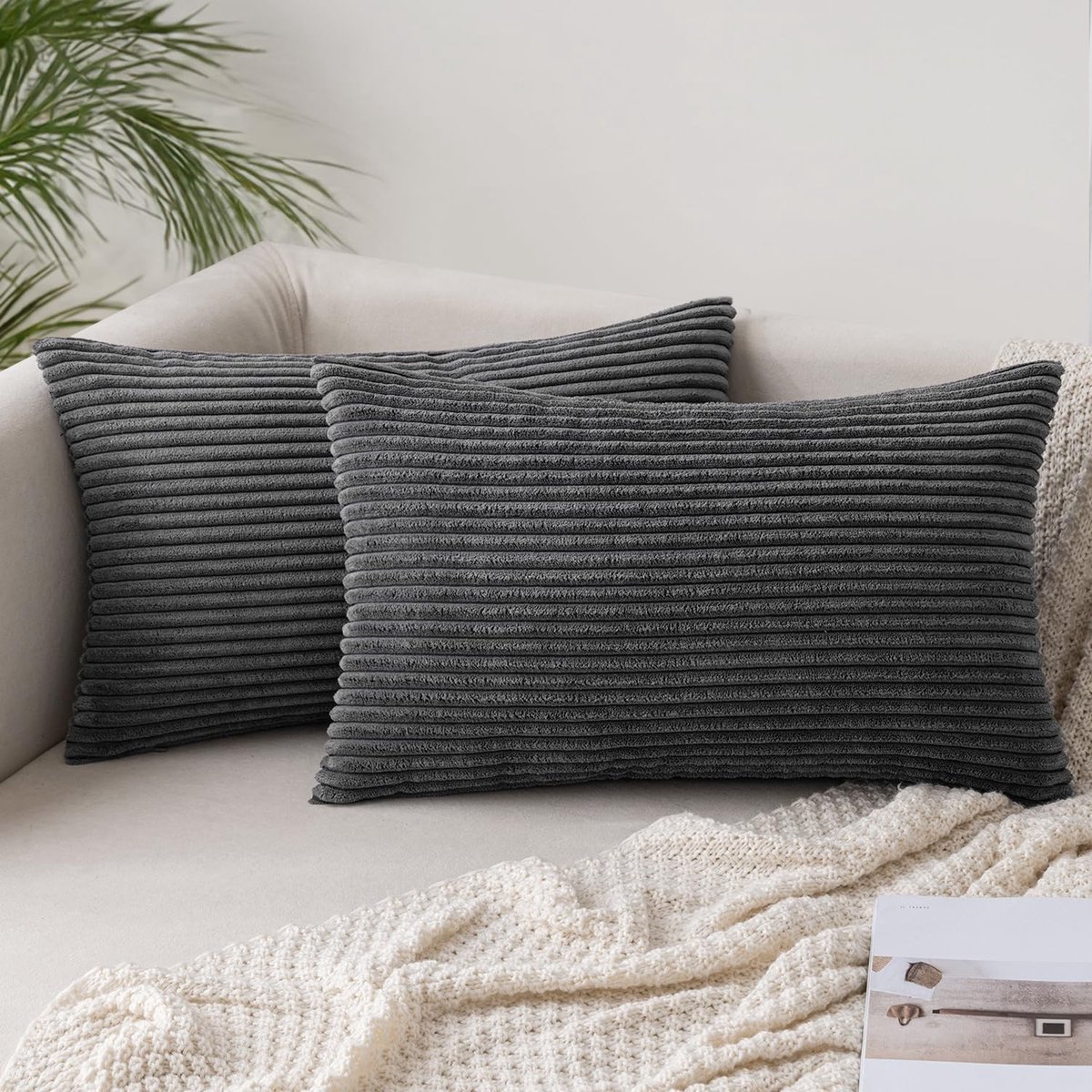 Omgoods - Set van 2 Corduroy Kussenhoezen 40 x 60 cm