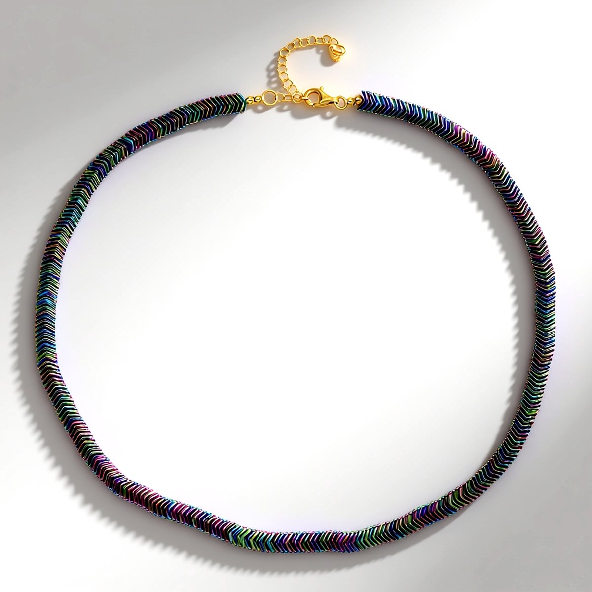 Cavill - Zilveren halsketting - 925 sterling zilver verguld - Mystieke Amerikaanse hematiet kralen 6 mm - Verstelbare choker - Luxe iriserend design
