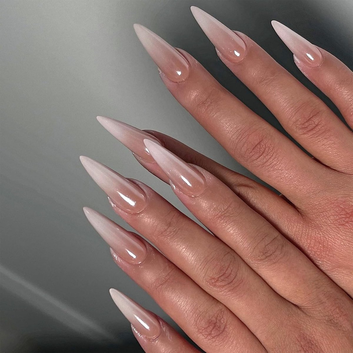 Lange stiletto press-on nagels, wit kleurverloop, amandelvorm, kunstnagels, herbruikbaar, glanzend, Franse tip, volledige afdekking, kunstnagels voor dames, doe-het-zelf