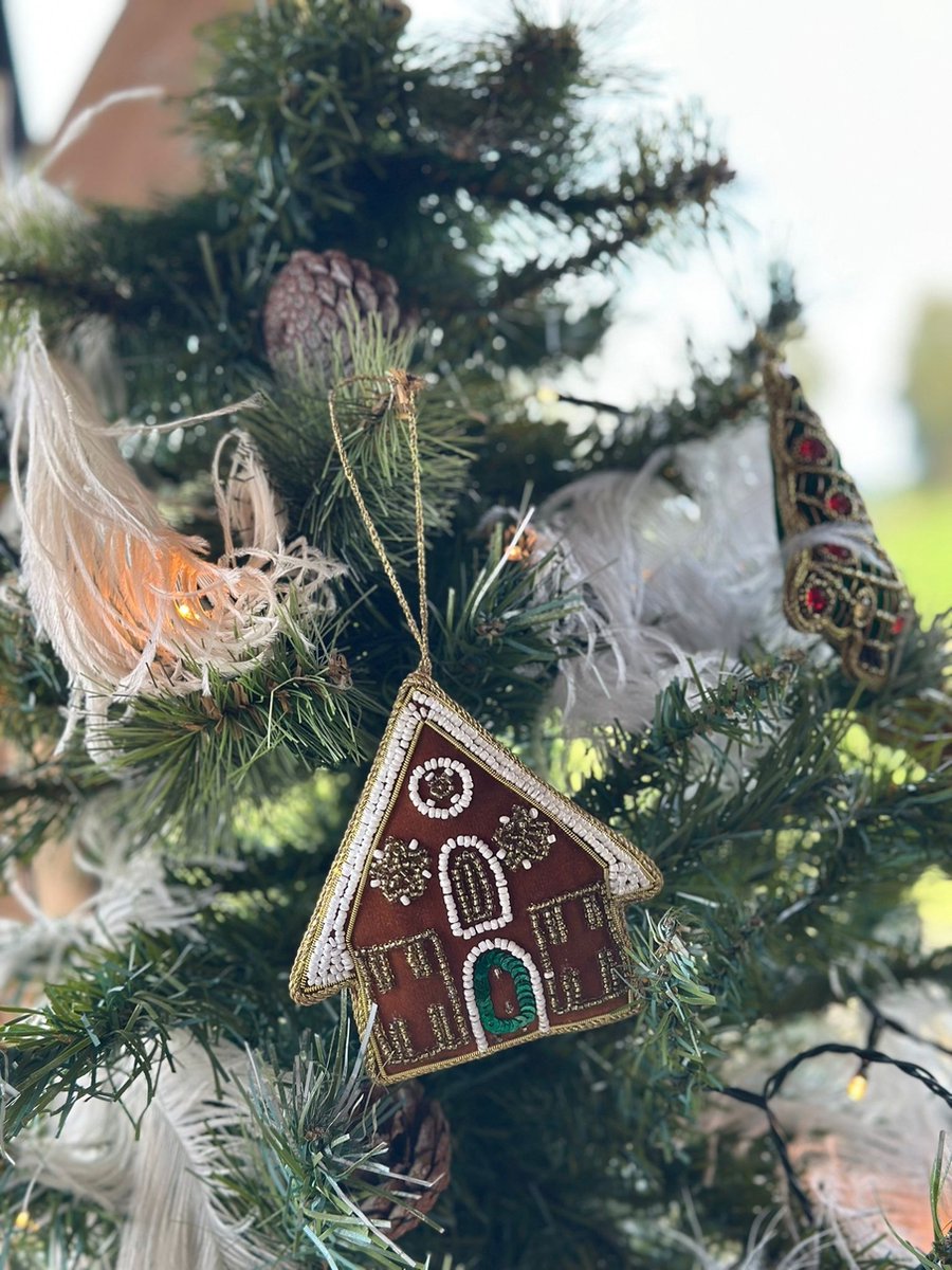 HEM Gingerbreadhouse Kerstbal – Peperkoekhuis Ornament 10,5 cm – Luxe Kersthanger – Kerstdecoratie voor in de Boom