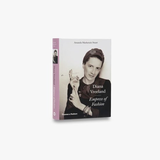 Empress Of Fashion Life Diana Vreeland - cover
