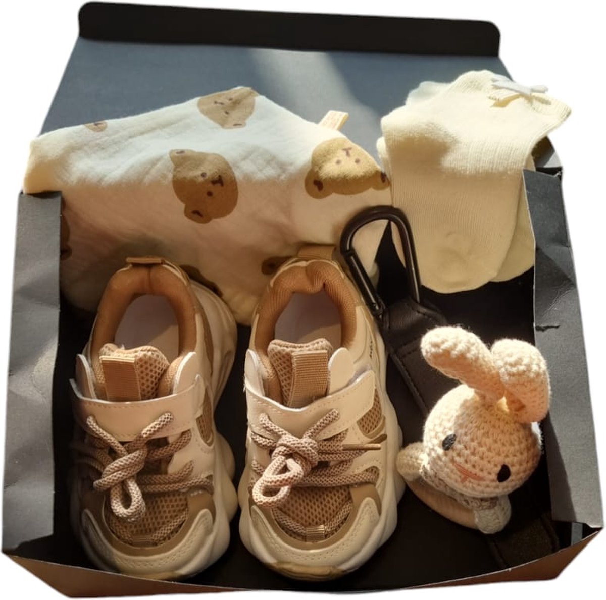 Goedkoopste Dutchers.® Kraamcadeau - Giftset - Eerste schoentjes - Beige
