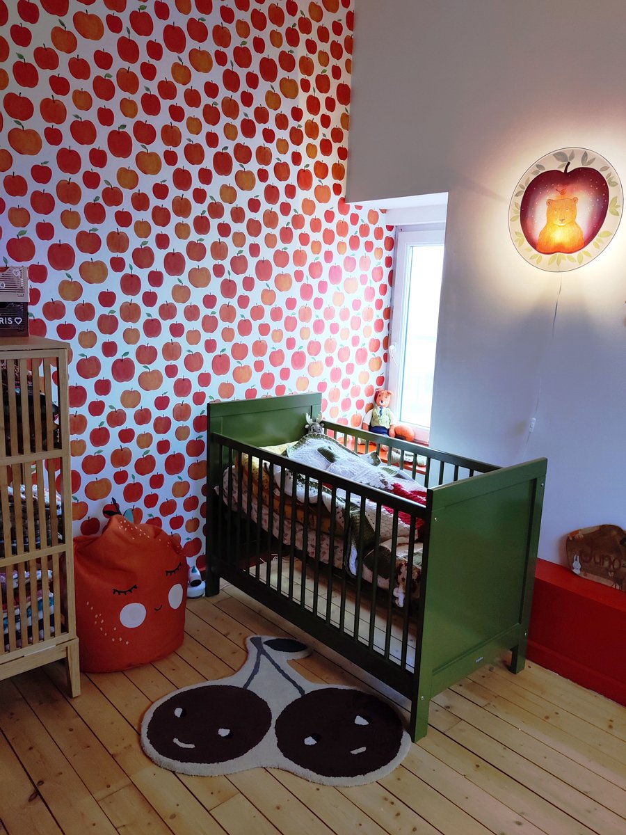 Funky Appels behang 5.50 meter | Voor Baby- & Kinderkamer | Geproduceerd in NL | Eigen Ontwerp | Hartendief Design