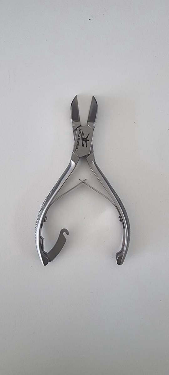 Goedkoopste Belux Surgical Instruments/ nagelknipper- manicure en pedicure- zilver- 14cm