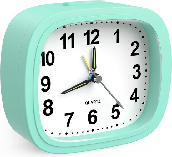 Facile Réveil Réveil Rond Super Silencieux Sans Tic-tac De 3.7 Pouces Pour Chambre à Coucher Enfants Réveil Avec Rétro-éclairage à Piles Ensemble Facile Gain De Place