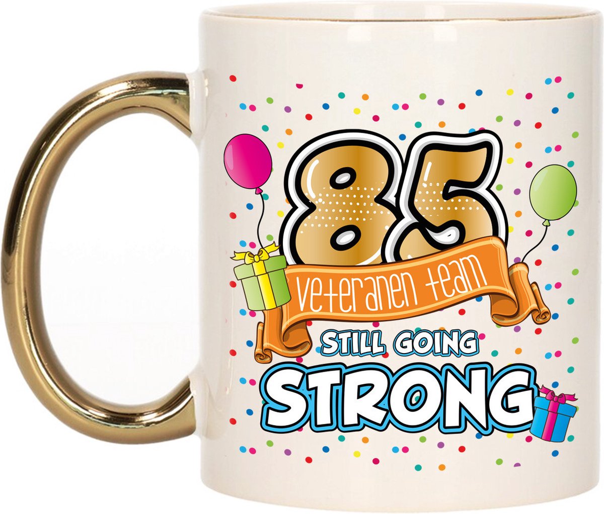 Bellatio Decorations Verjaardag cadeau mok 85 jaar - goud - veteranen team - 300 ml - keramiek