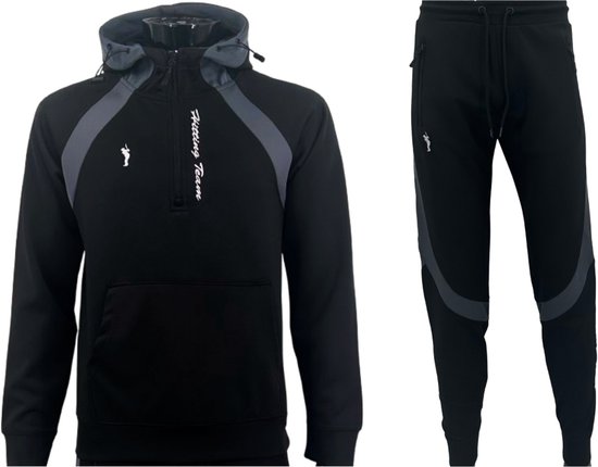 Hitman - Trainingspak Heren - Joggingpak Heren - Sportkleding Heren - Cadeau voor Man - Zwart - Maat L