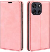 MobyDefend Hoesje - Geschikt voor Motorola Moto G56 - Luxe Wallet Bookcase (Magnetische Sluiting) - Roze