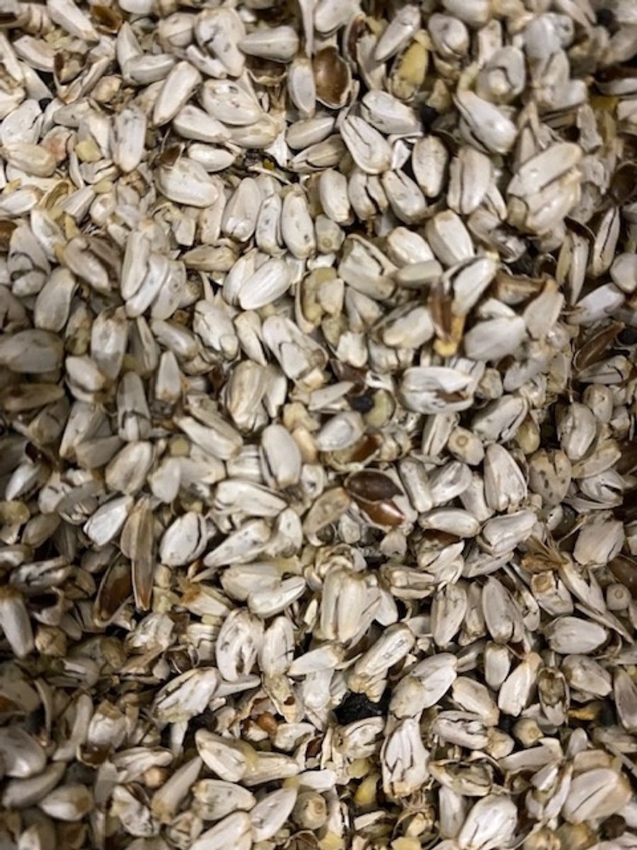 Vogelvoer- Vogelzaad- Gebroken Saffloorpitten- Kardizaad- Cardypitten- 2 kilo