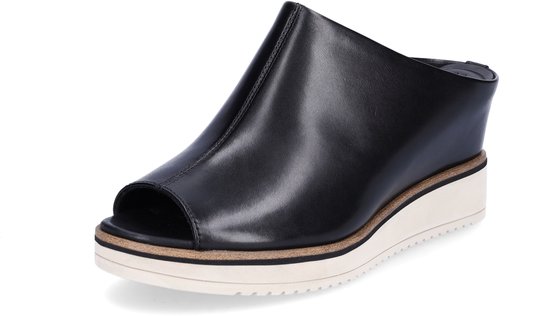 Côté d'une mule Tamaris noire à bout ouvert et compensé beige.