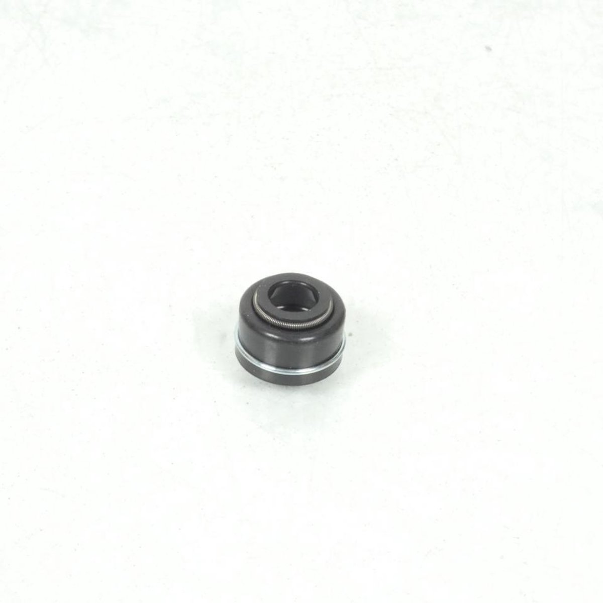 Joint queue soupape pour moto Kawasaki 650 KLX 1993 à 2007 92049016 neuf