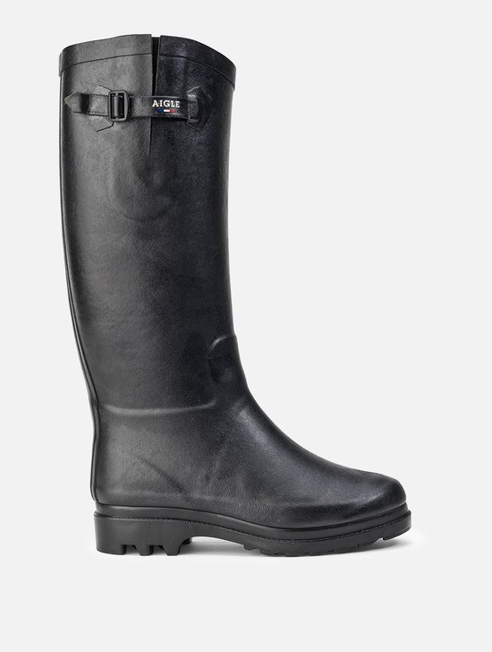 Zwarte Aigle regenlaars met gesp, voering van imitatiebont en profielzool.