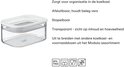Transparante, stapelbare koelbox met twee niveaus en een wit deksel.