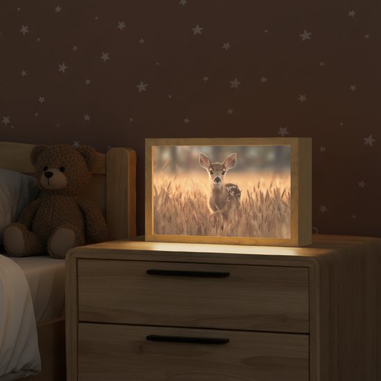 Nachtlampje 30x20 cm - Kinder lamp - Hert - Graanveld - Bruin - Tafellamp kinderkamer - Slaapkamer lamp - Bedlamp kinderen - Kinderlampje stopcontact - Wandlamp babykamer - Nachtlampjes van Theedoekentuig — afbeelding 2