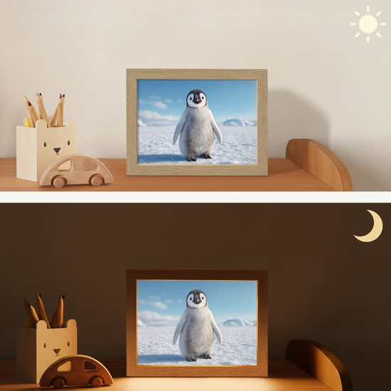 Nachtlampje 20x15 cm - Kinder lamp - Pinguïn - Sneeuw - Landschap - Wit - Tafellamp kinderkamer - Slaapkamer lamp - Bedlamp kinderen - Kinderlampje stopcontact - Wandlamp babykamer - Nachtlampjes van Merkloos — afbeelding 4