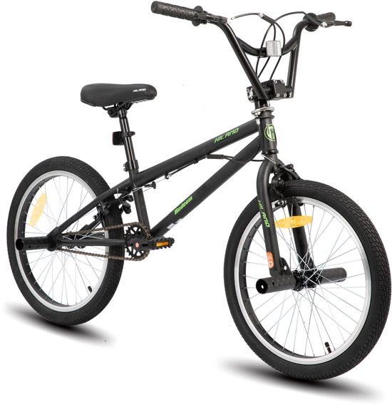Volledig zwarte HILAND BMX fiets met een zadel, handvatten en pedalen, staand op een witte achtergrond.