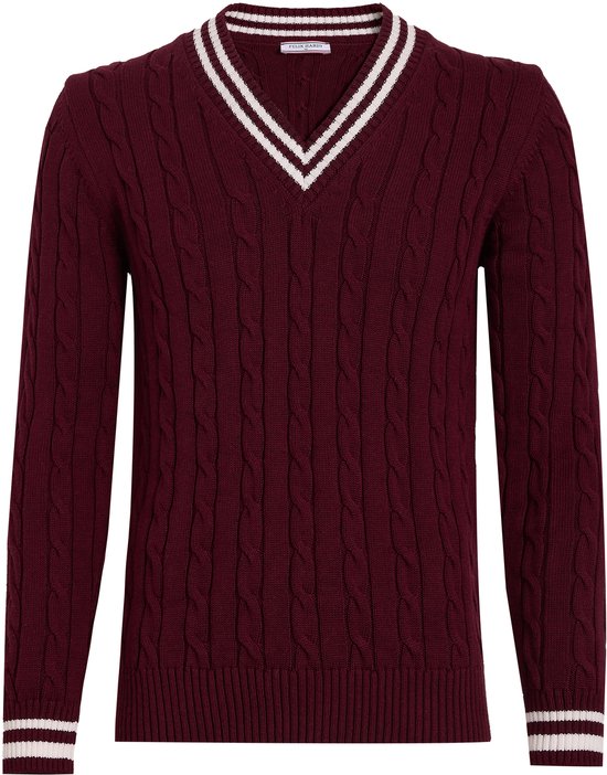 Pull bordeaux foncé avec torsades, col en V à double rayure blanche et rayures blanches sur les poignets.