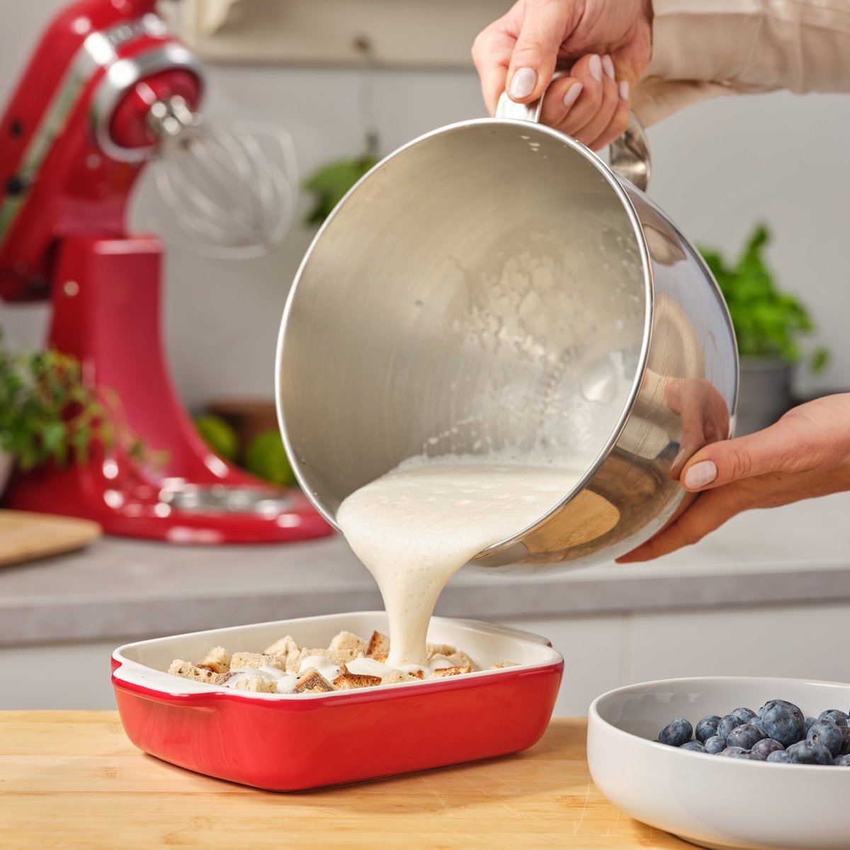 KitchenAid Ovenschaal incl bamboe deksel - Small: 0,9L - magnetron- en ovenbestendig tot 260°C zonder deksel - Keizer rood — afbeelding 7