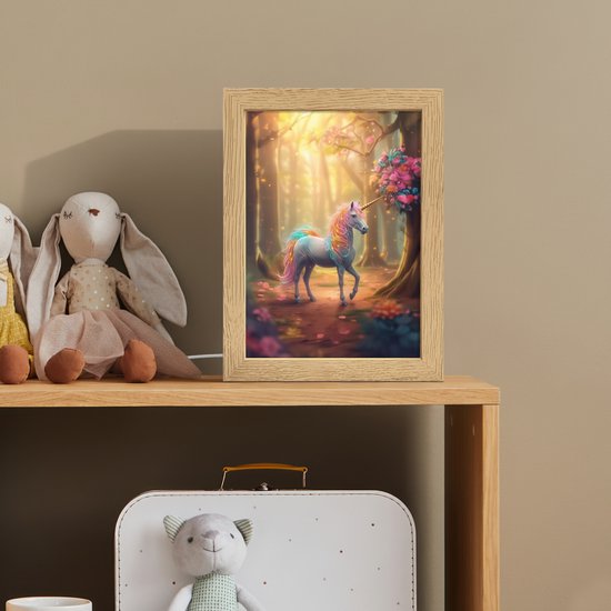Nachtlampje 15x20 cm - Kinder lampje - Eenhoorn - Bos - Kleurrijk - Bloemen - Meiden - Tafellamp kinderkamer - Slaapkamer lamp - Bedlamp kinderen - Kinderlampje stopcontact - Wandlamp babykamer - Nachtlampjes van OnlyWow — afbeelding 3